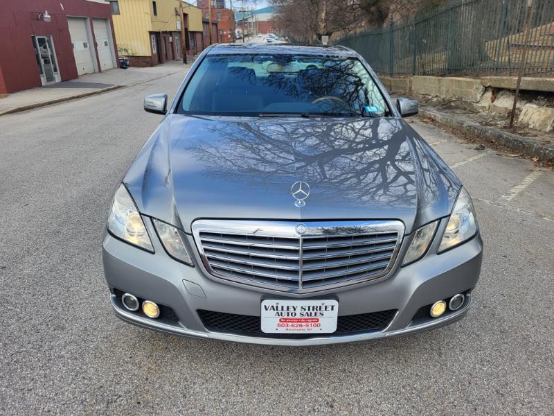 Mercedes-Benz E-Class E350 Sedan 4MATIC 2011