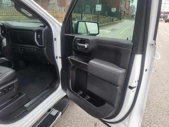 Chevrolet Silverado 1500 LTZ Crew Cab 4WD 2021