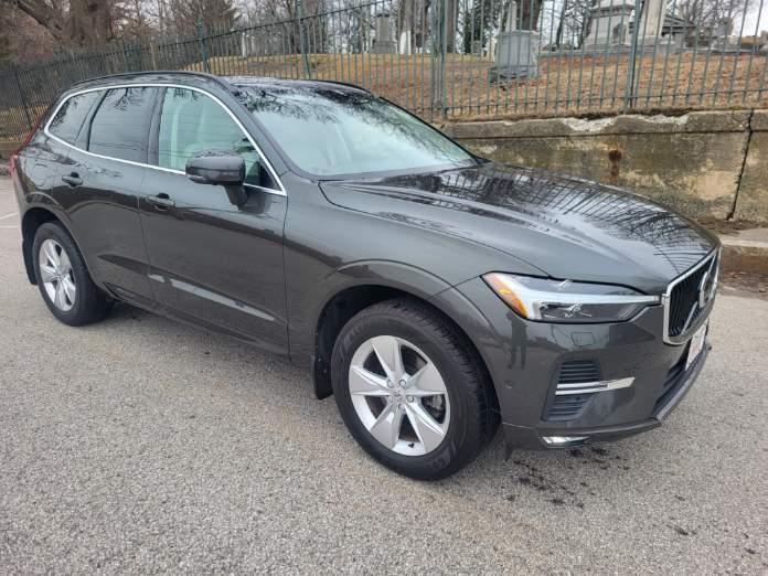 Volvo XC60 T8 Momentum Hybrid AWD 2022
