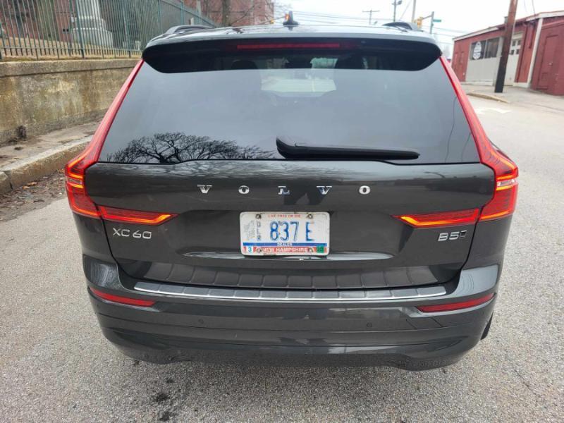 Volvo XC60 T8 Momentum Hybrid AWD 2022