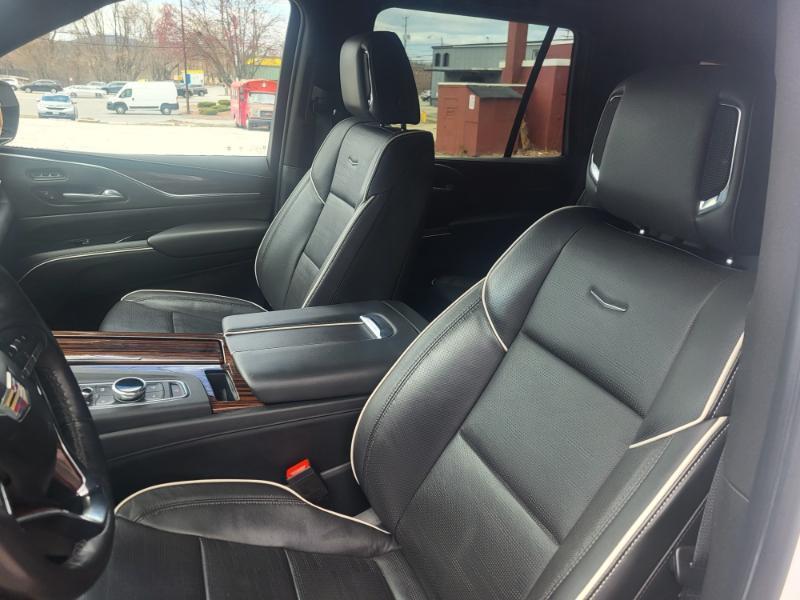 Cadillac Escalade Premium Luxury AWD 2022