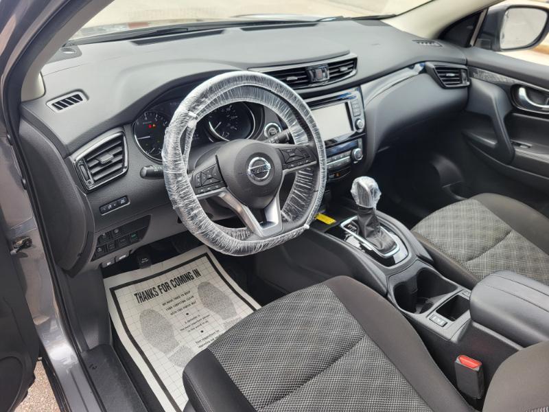 Nissan Rogue Sport SV AWD 2022