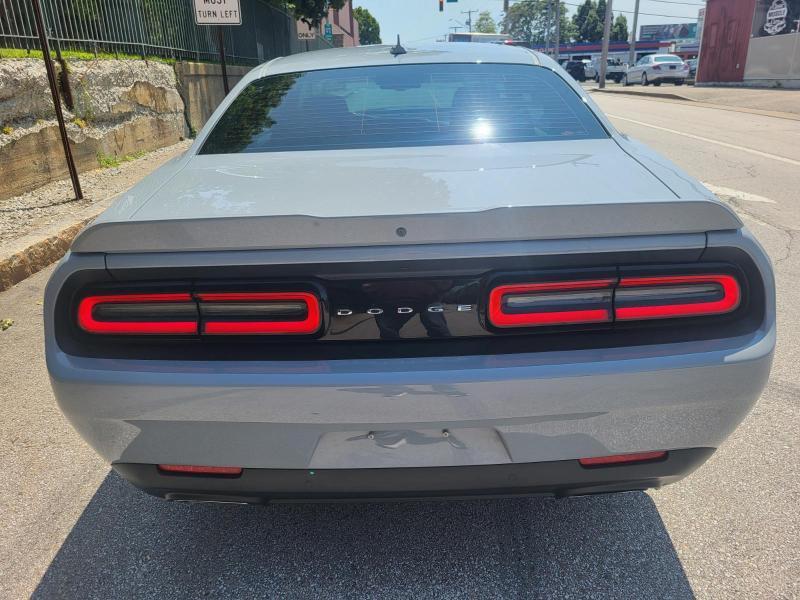 Dodge Challenger R/T Plus 2022
