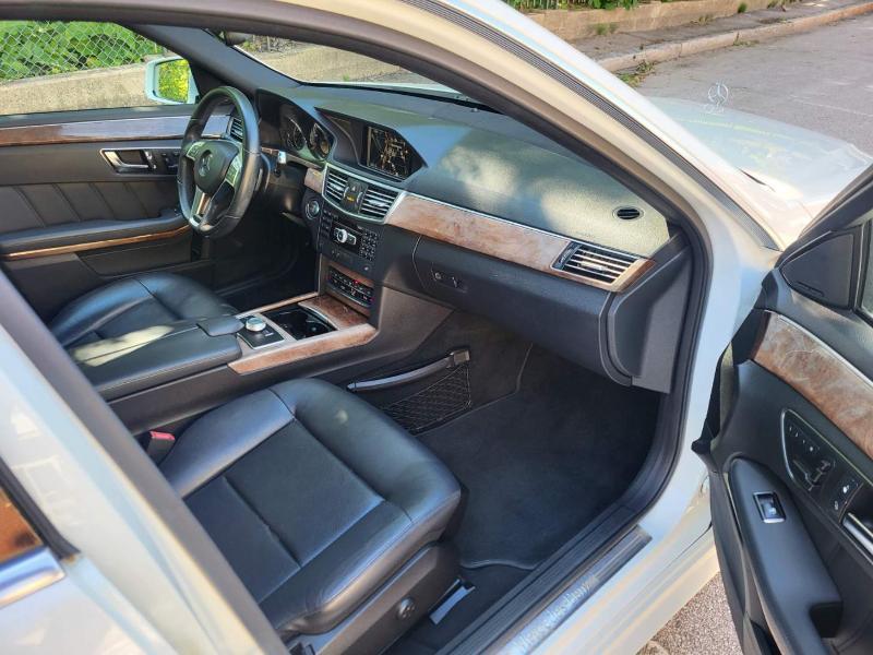 Mercedes-Benz E-Class E350 4MATIC Sedan 2012