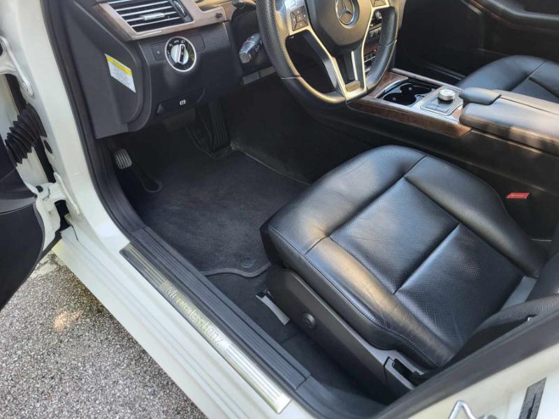 Mercedes-Benz E-Class E350 4MATIC Sedan 2012