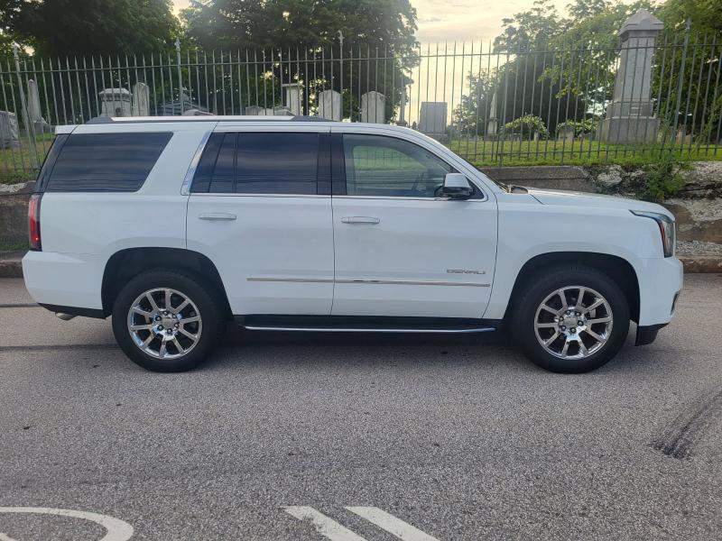 GMC Yukon Denali 4WD 2017