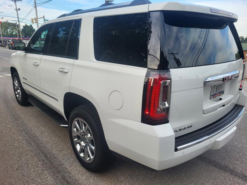 GMC Yukon Denali 4WD 2017