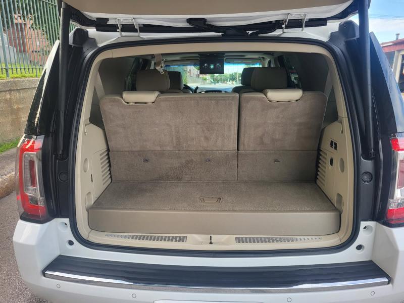 GMC Yukon Denali 4WD 2017