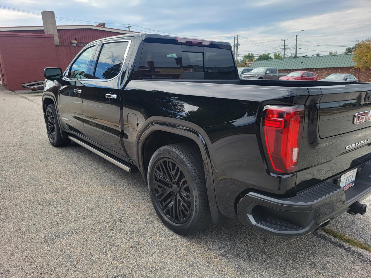 GMC Sierra 1500 Denali Crew Cab Short Box 4WD 2024