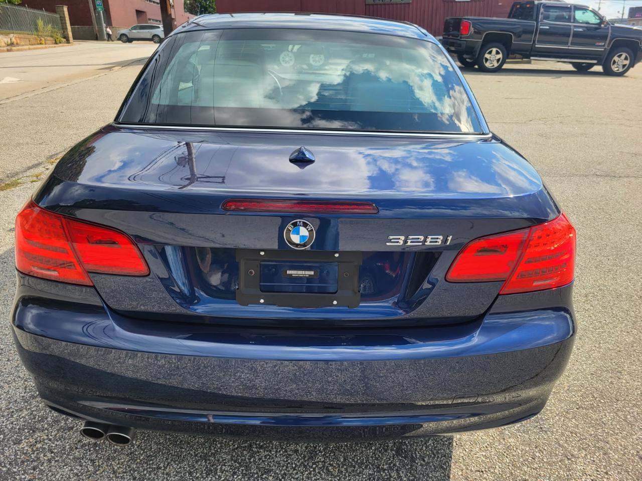 BMW 3-Series 328i Convertible - SULEV 2013