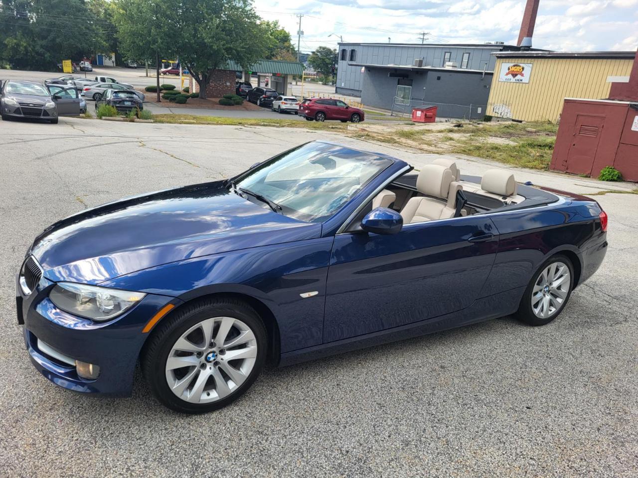 BMW 3-Series 328i Convertible - SULEV 2013