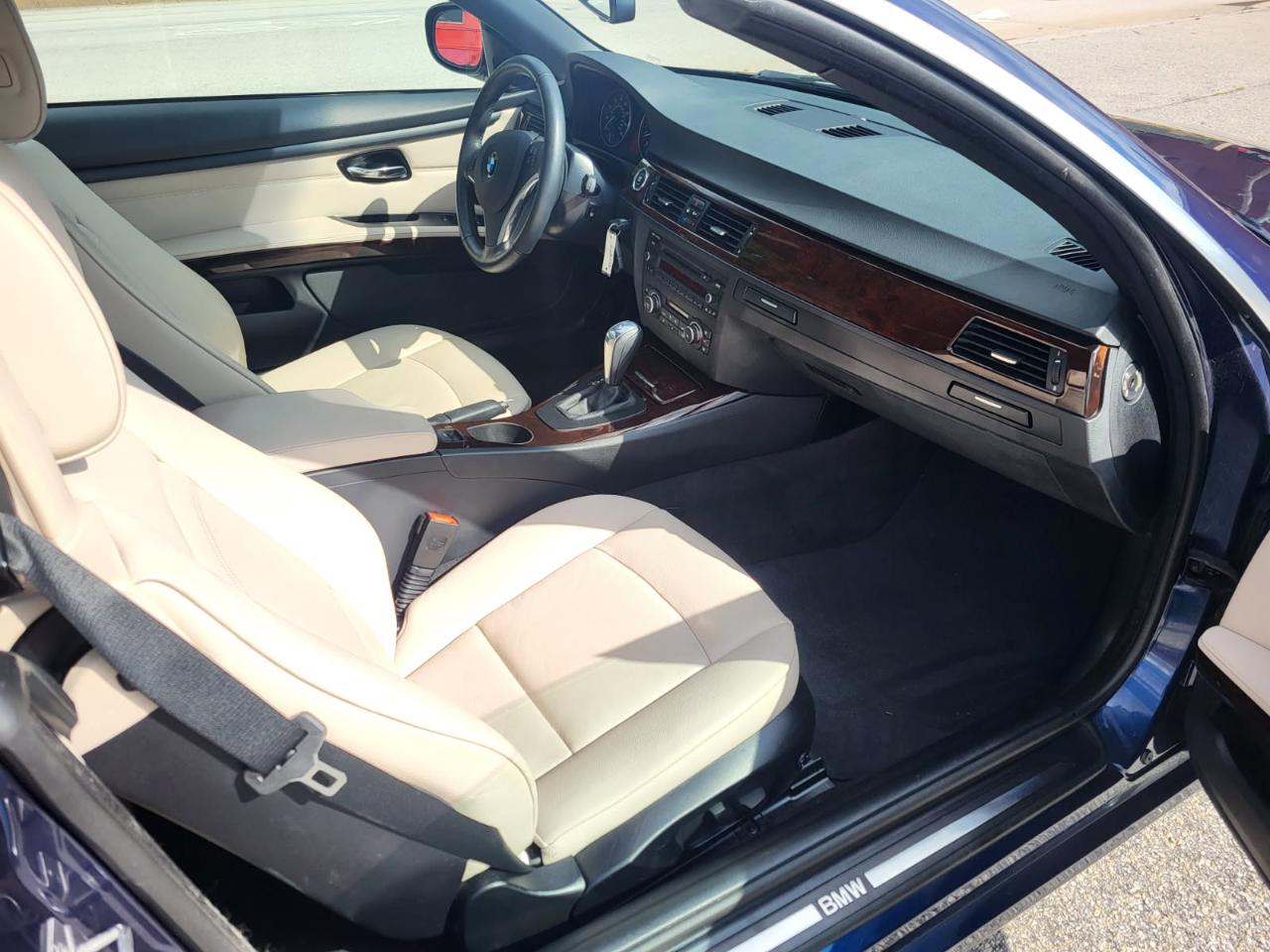 BMW 3-Series 328i Convertible - SULEV 2013