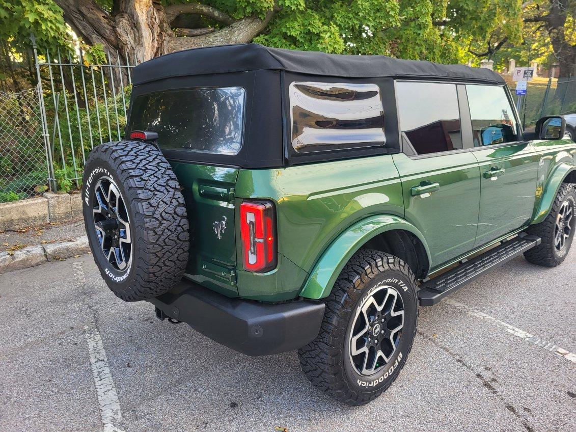Ford Bronco Base 4-Door 2022