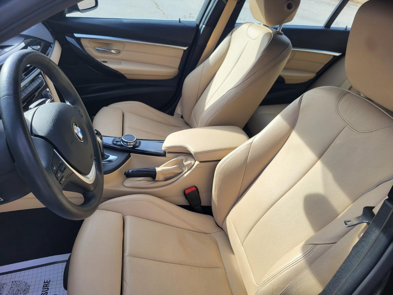 BMW 3-Series 330i xDrive SULEV Sedan 2017