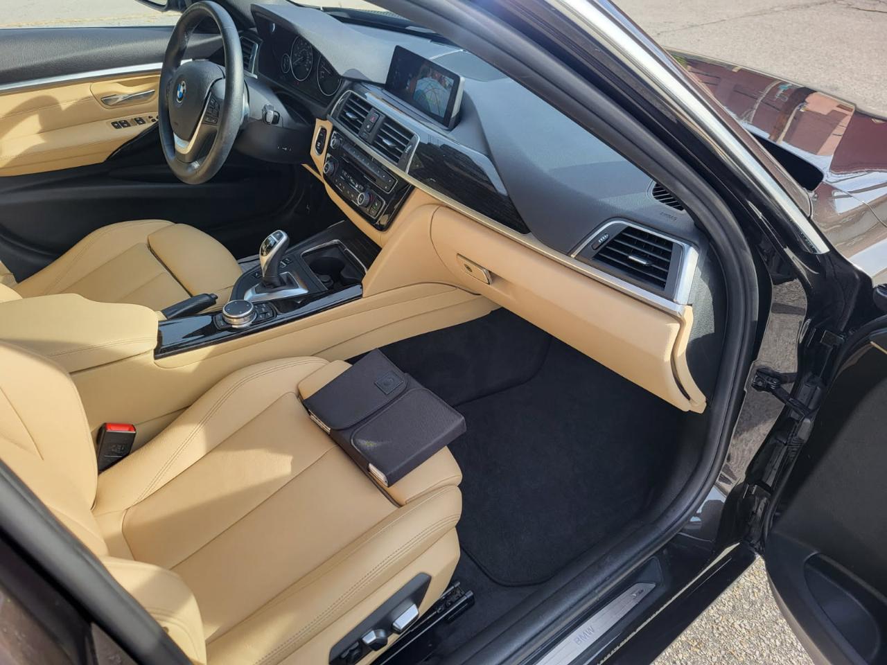 BMW 3-Series 330i xDrive SULEV Sedan 2017
