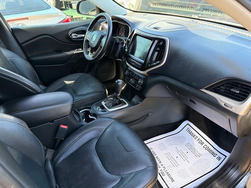 Jeep Cherokee Limited FWD 2015