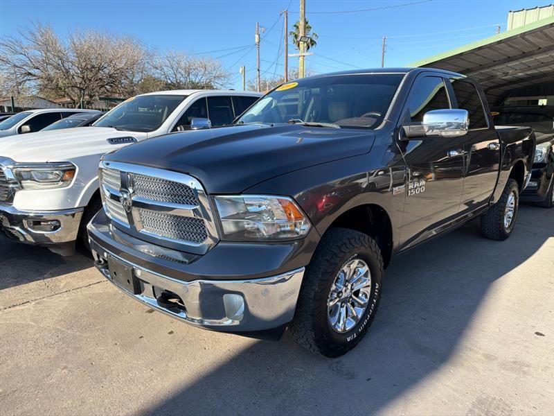 RAM 1500 SLT Crew Cab SWB 2WD 2017