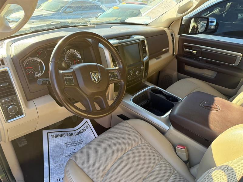 RAM 1500 SLT Crew Cab SWB 2WD 2017