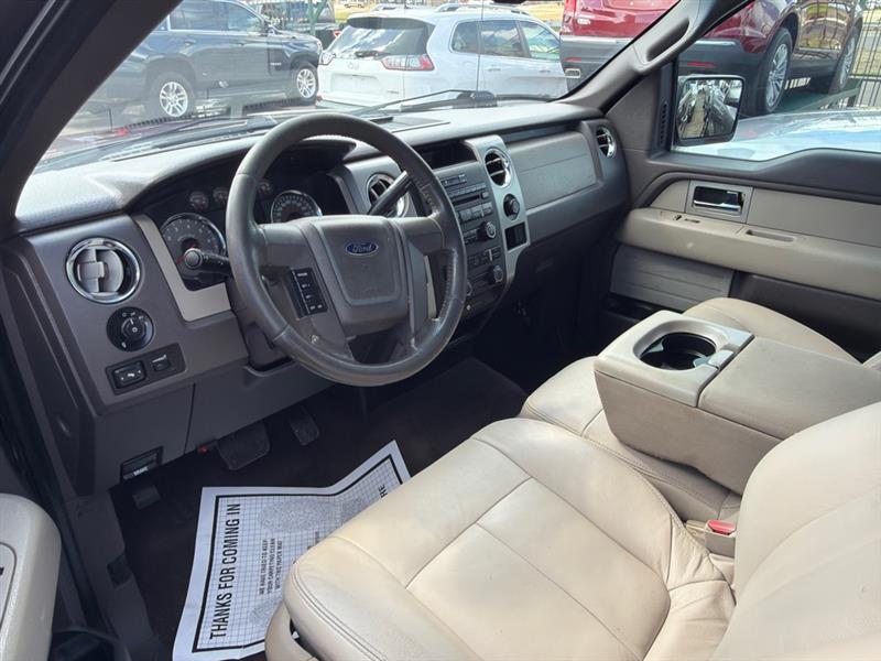 Ford F-150 XL SuperCrew 5.5-ft. Bed 2WD 2010
