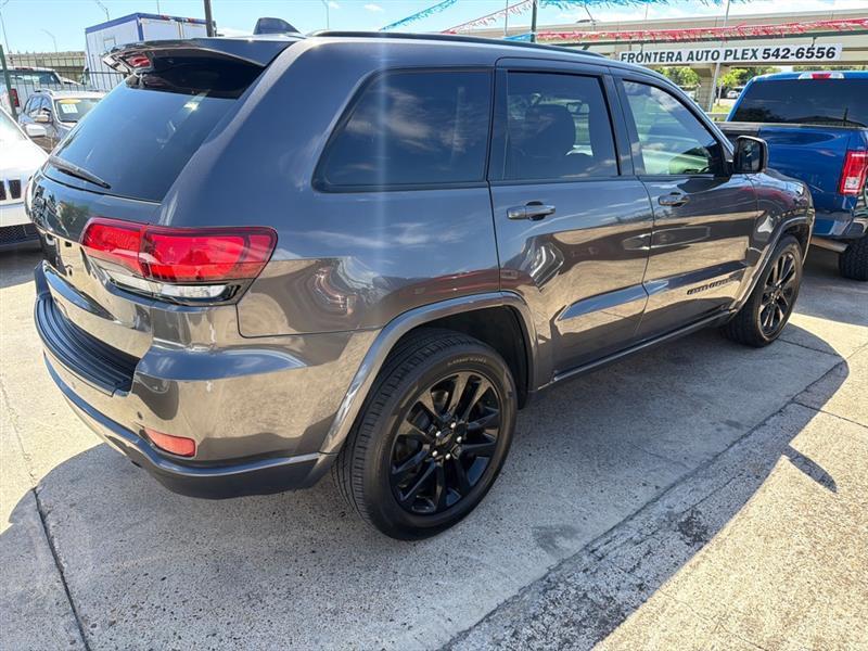 Jeep Grand Cherokee Laredo 2WD 2019
