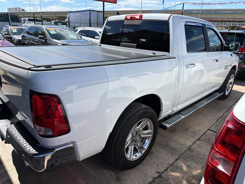 RAM 1500 SLT Crew Cab SWB 2WD 2018