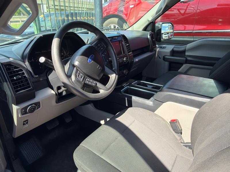 Ford F-150 XL SuperCrew 5.5-ft. Bed 2WD 2017