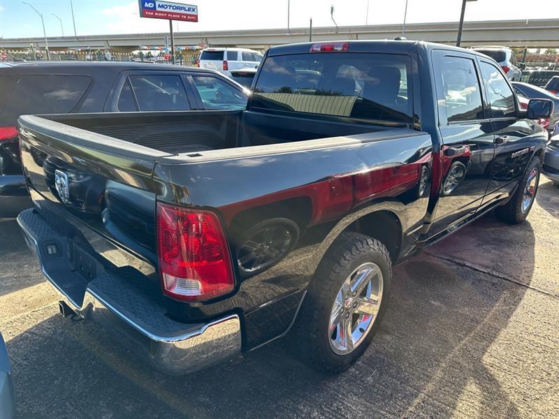 RAM 1500 ST Crew Cab 2WD 2012