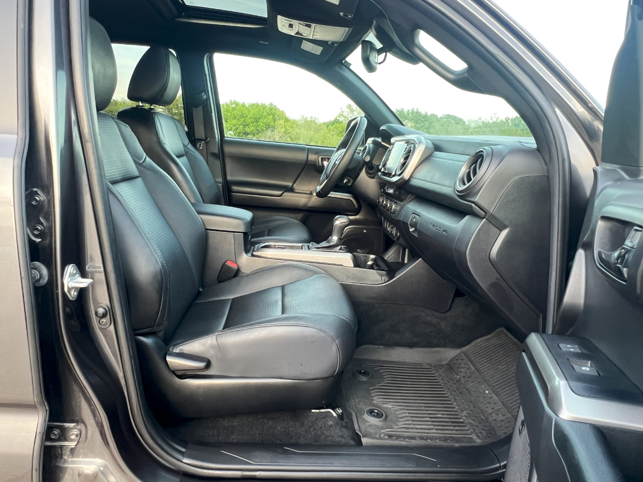 Toyota Tacoma Limited Double Cab V6 6AT 4WD 2022 Toyota Tacoma Limited Double Cab V6 6AT 4WD 2022