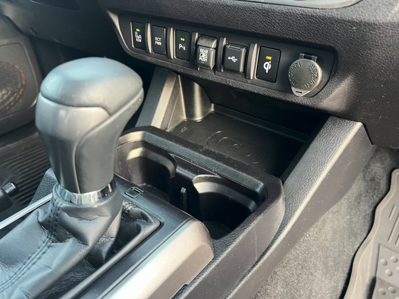 Toyota Tacoma Limited Double Cab V6 6AT 4WD 2022 Toyota Tacoma Limited Double Cab V6 6AT 4WD 2022
