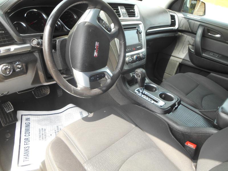 GMC Acadia SLE-1 FWD 2015 GMC Acadia SLE-1 FWD 2015