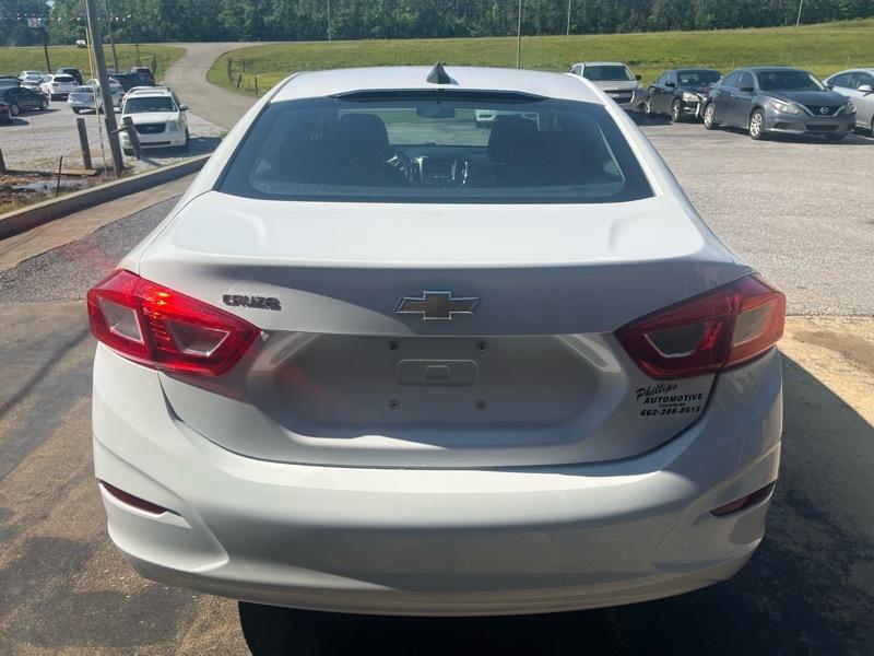 Chevrolet Cruze LS Auto 2019