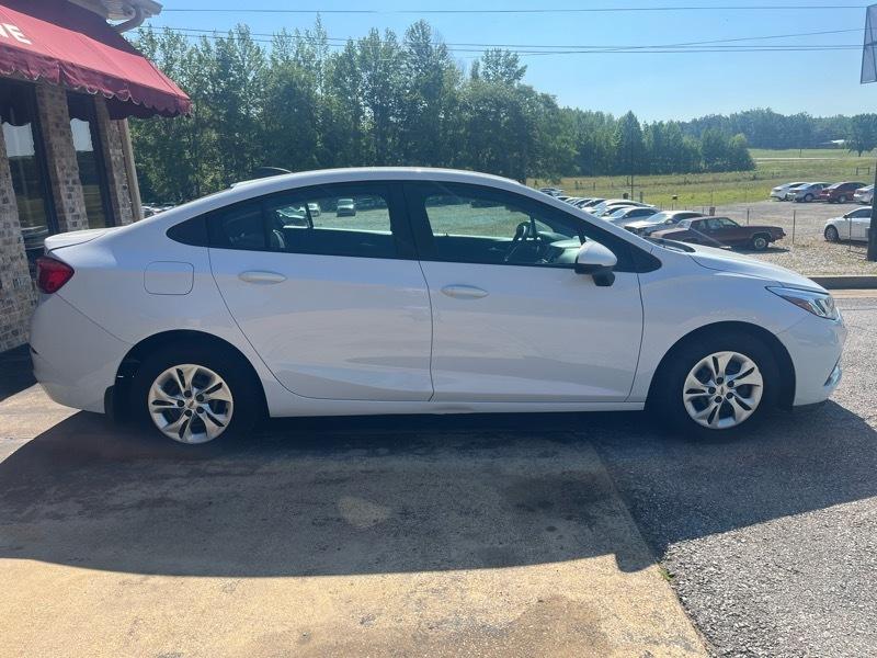 Chevrolet Cruze LS Auto 2019
