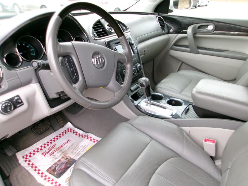 Buick Enclave Convenience FWD 2016