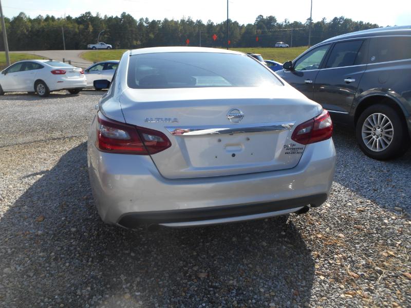 Nissan Altima 2.5 SV 2018 Nissan Altima 2.5 SV 2018