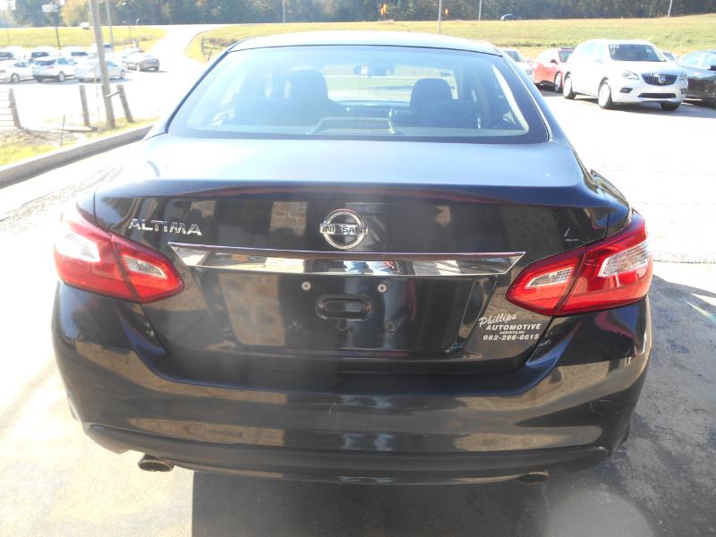 Nissan Altima 2.5 S 2017 Nissan Altima 2.5 S 2017