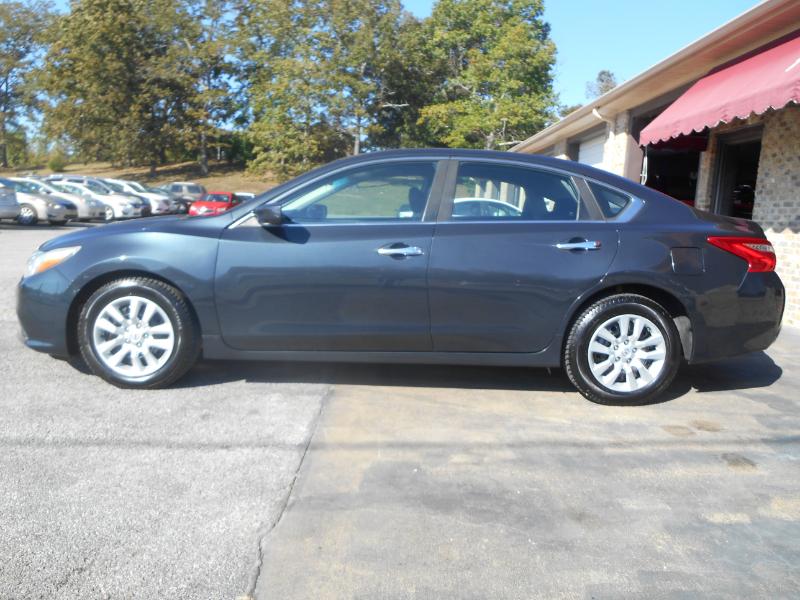 Nissan Altima 2.5 S 2017 Nissan Altima 2.5 S 2017