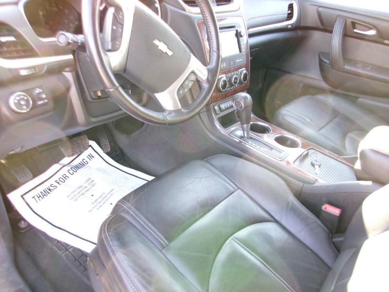 Chevrolet Traverse 2LT FWD 2013