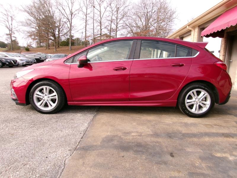 Chevrolet Cruze LT Auto Hatchback 2017
