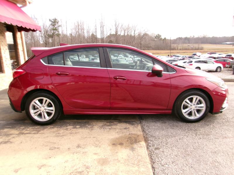 Chevrolet Cruze LT Auto Hatchback 2017