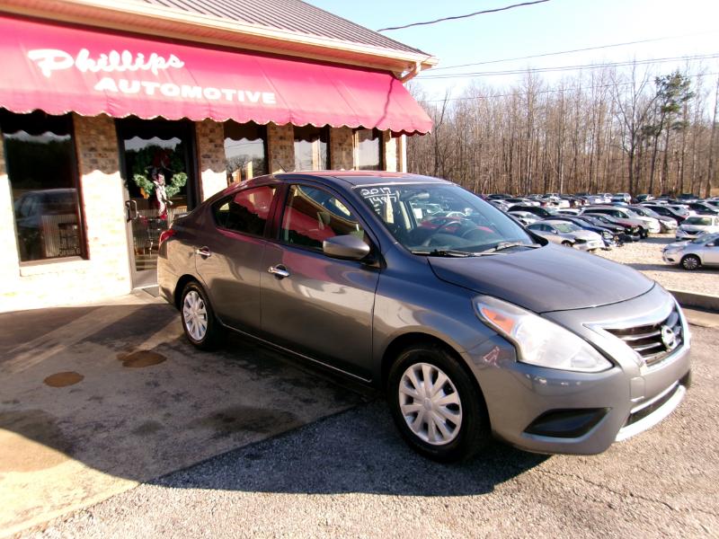 2019 Nissan Versa Sedan SV's photo