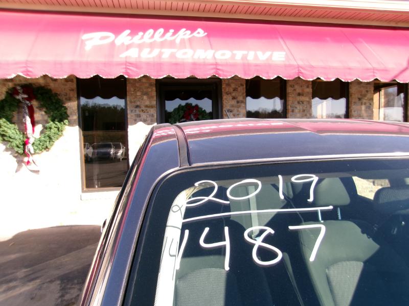 Nissan Versa 1.6 S 5M 2019