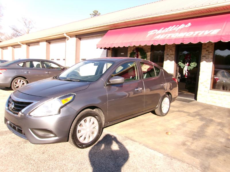 Nissan Versa 1.6 S 5M 2019