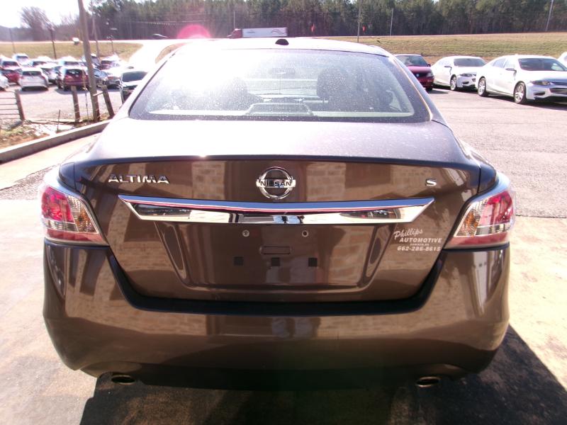 Nissan Altima 2.5 SV 2015