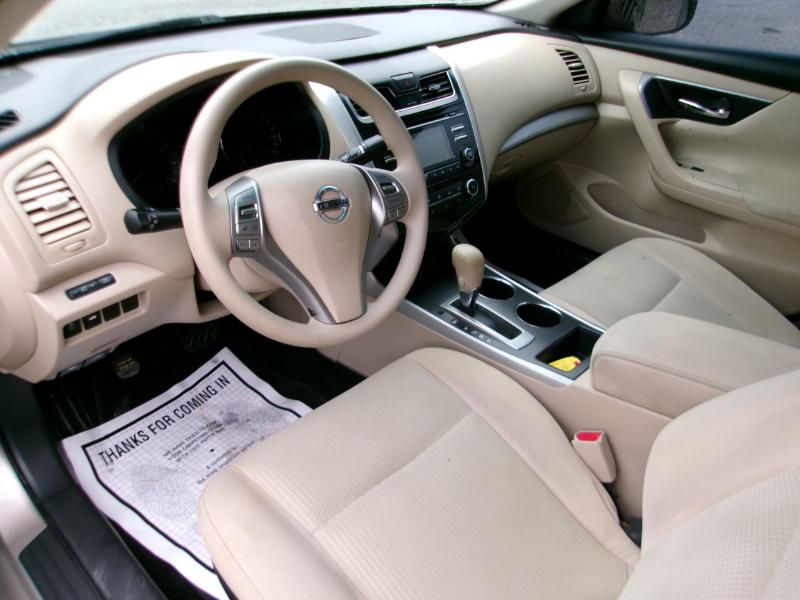 Nissan Altima 2.5 SV 2015