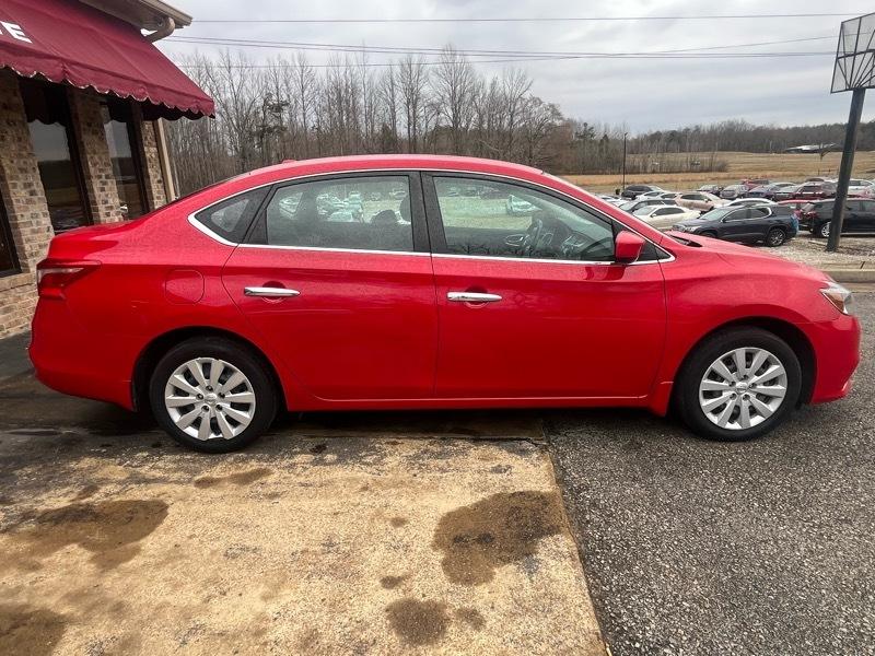 Nissan Sentra S 6MT 2017