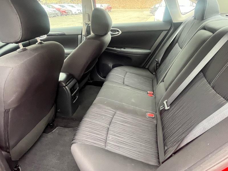 Nissan Sentra S 6MT 2017