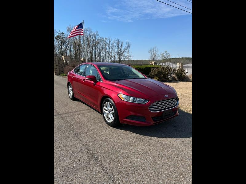 Ford Fusion SE 2015