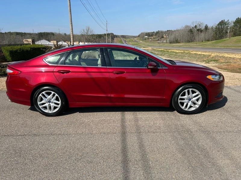 Ford Fusion SE 2015
