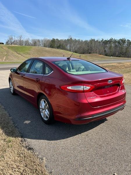 Ford Fusion SE 2015