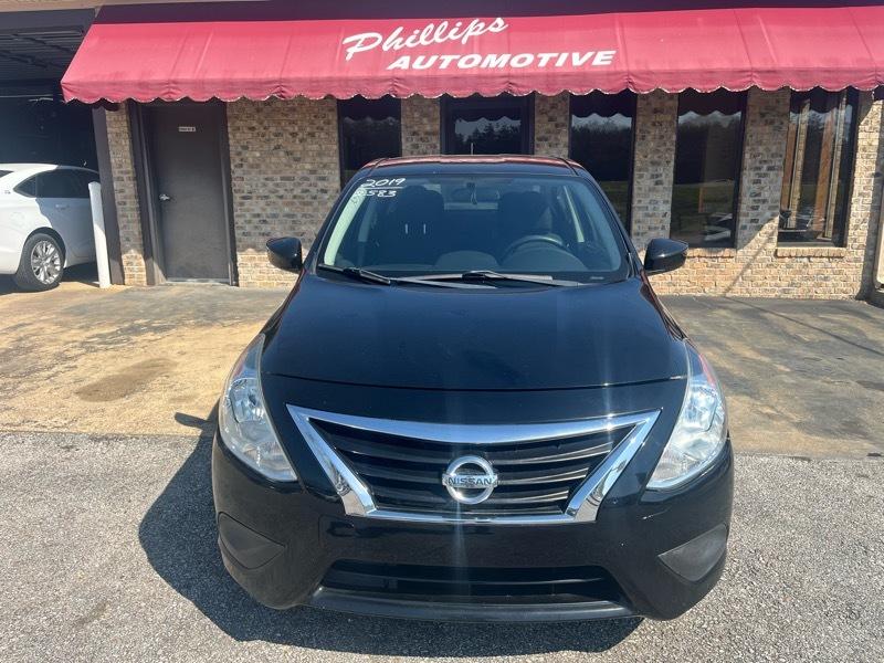 Nissan Versa 1.6 S 5M 2019